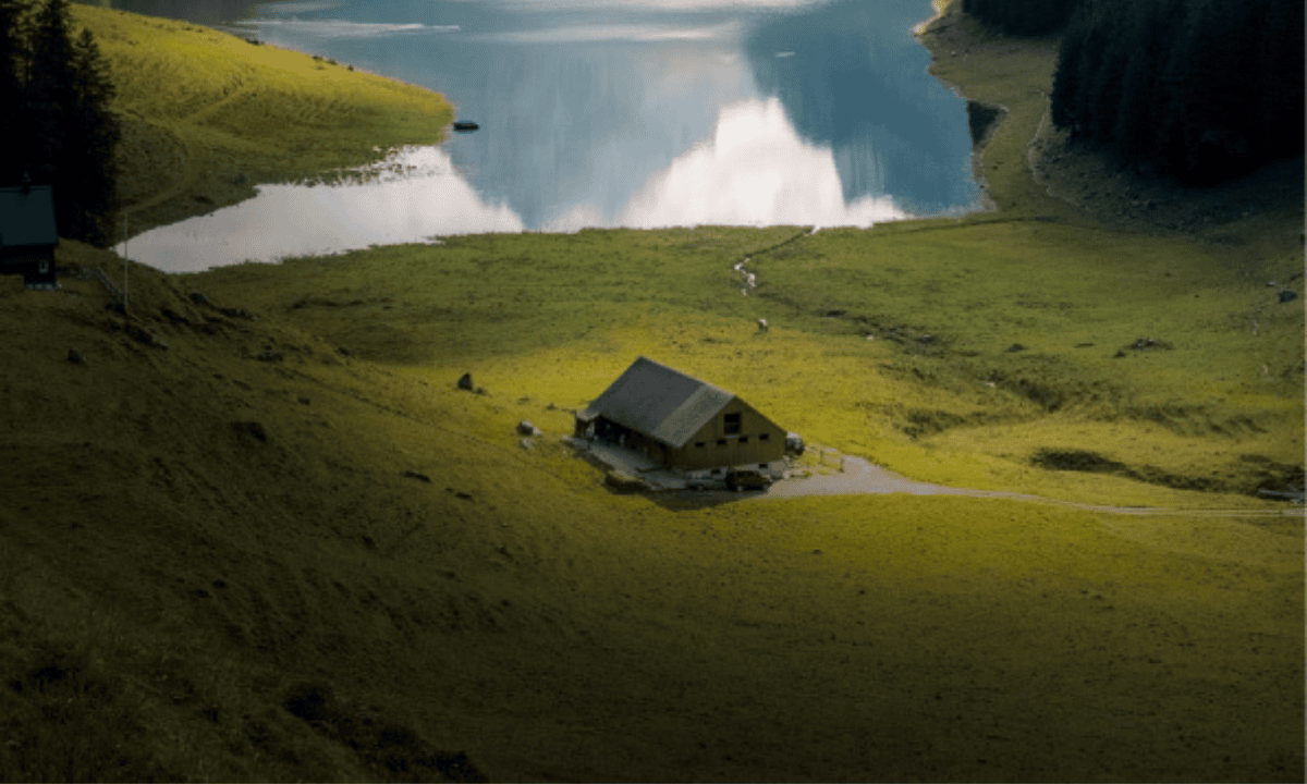 Building the Green Fintech Ecosystem: Insights from Switzerland and Beyond