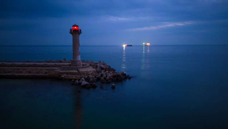 Manifesto - we bring solutions Manifesto - we bring solutions